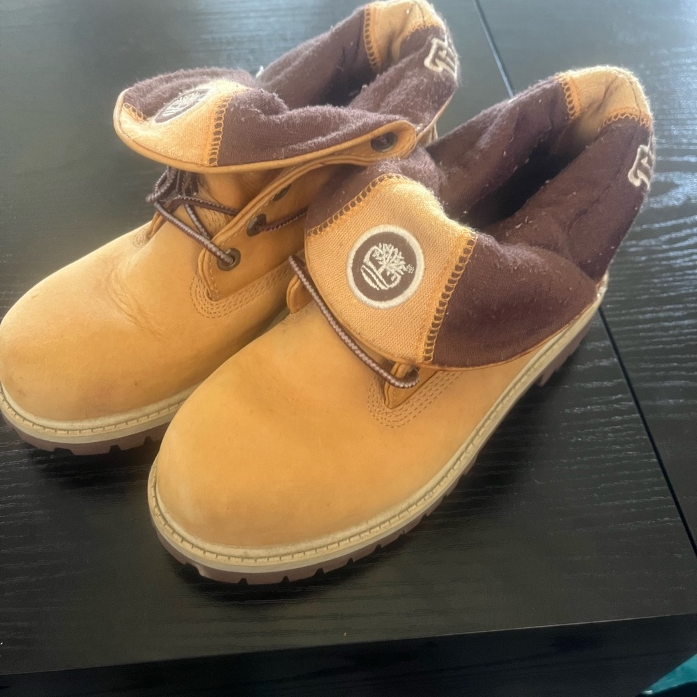 Timberland Classic Tan and Dark Brown Boots